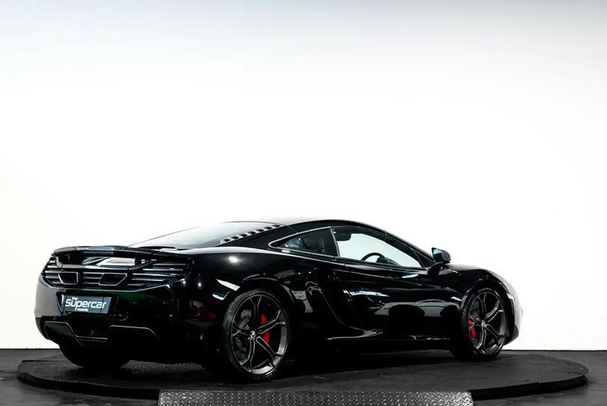 2011-mclaren-12c-38-big-3