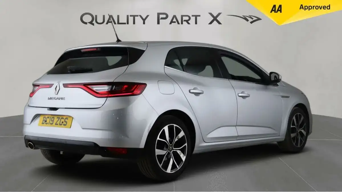 2019-renault-megane-13-tce-iconic-hatchback-big-5