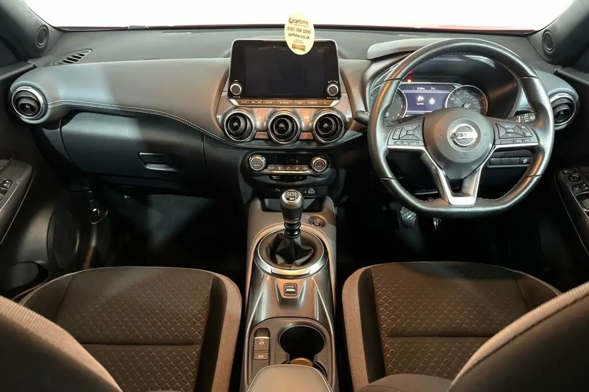 2021-nissan-juke-10-dig-t-n-connecta-big-9