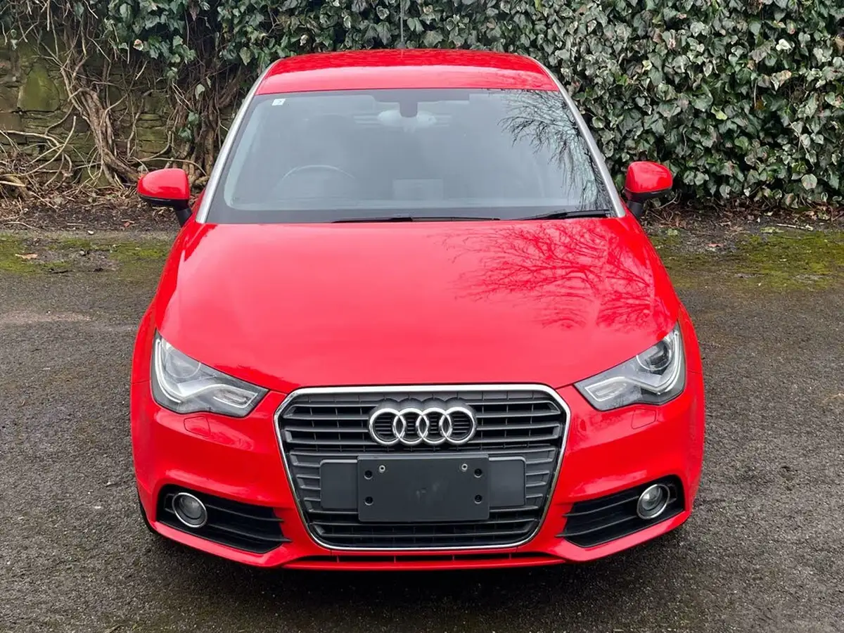 2013-audi-a1-big-46