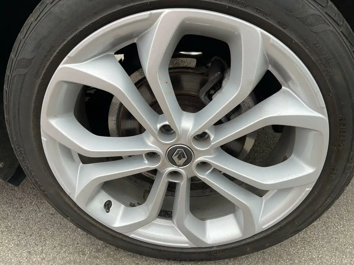 2019-renault-grand-scenic-13-tce-iconic-big-32