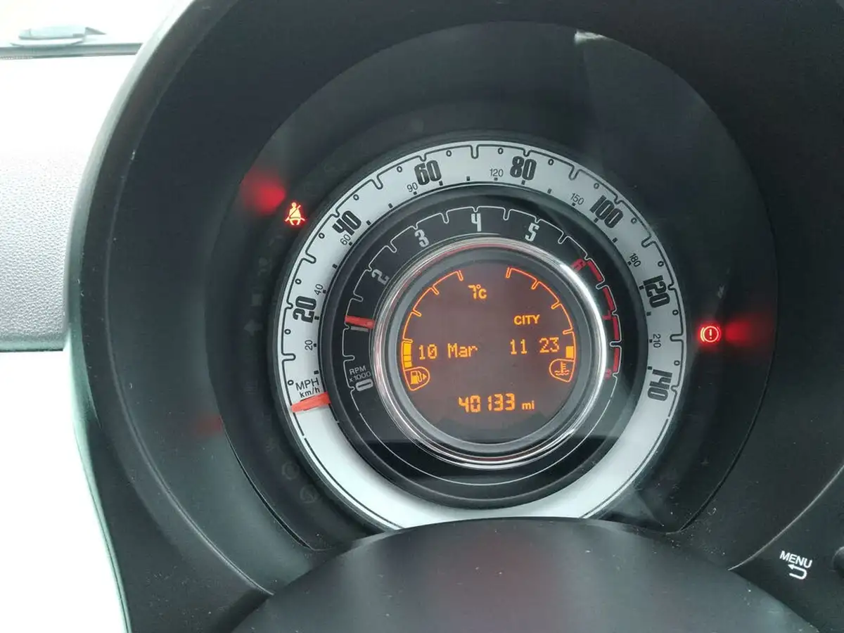 2017-fiat-500-12-pop-big-21