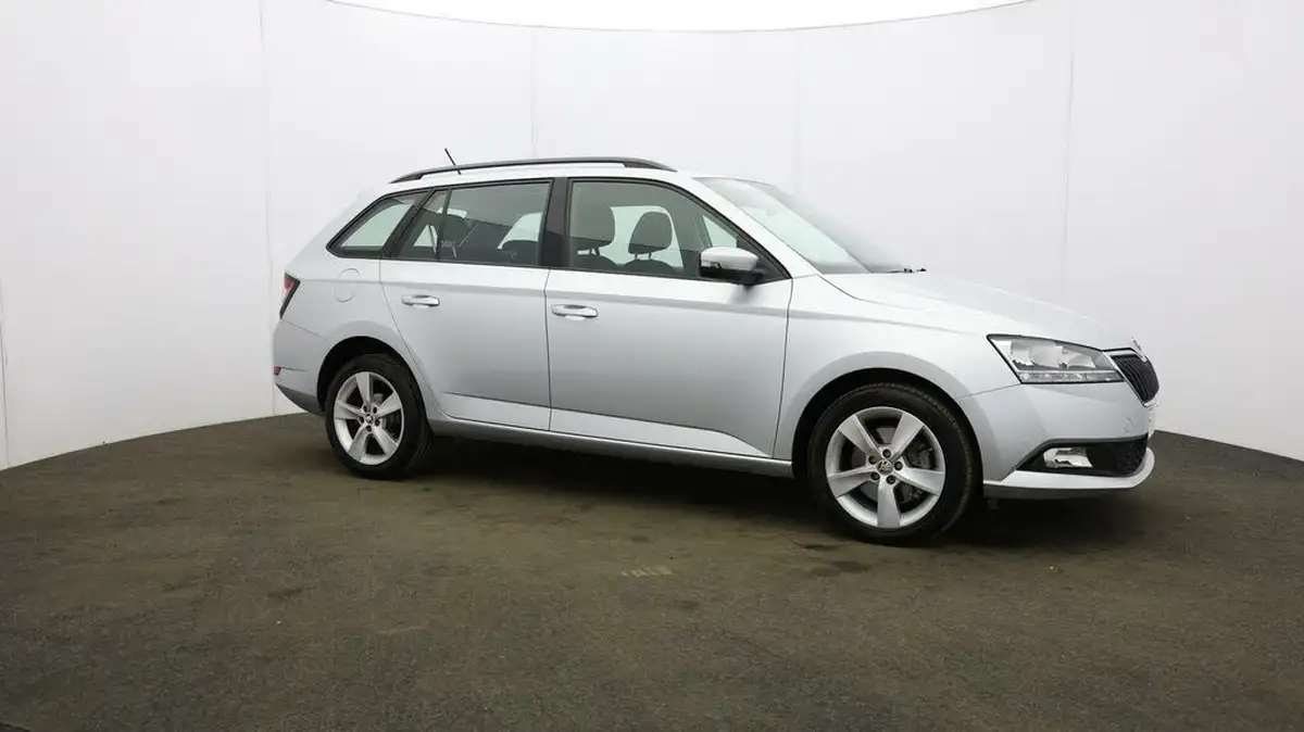 2019-skoda-fabia-10-tsi-se-l-109ps-estate-dsg-big-41