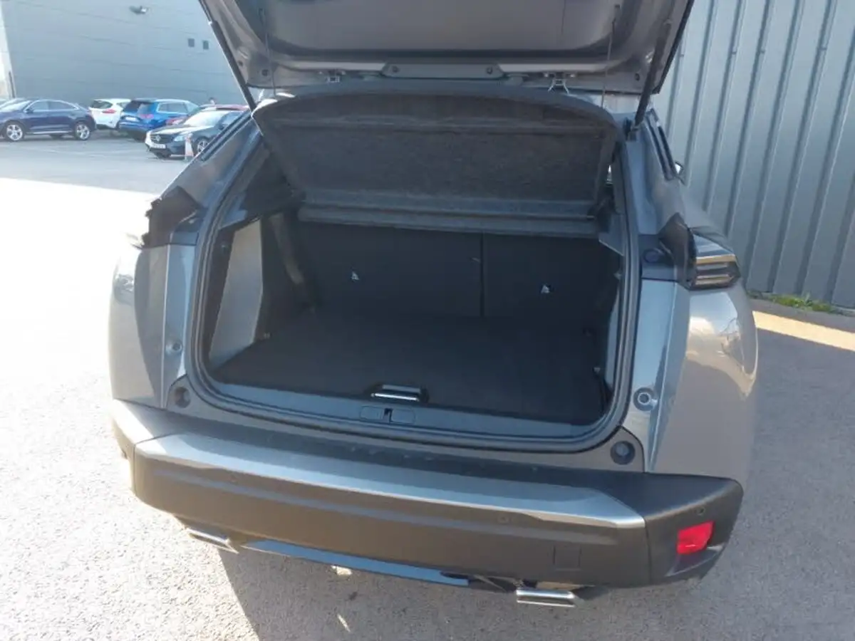 2024-peugeot-2008-suv-12-puretech-allure-130ps-big-7
