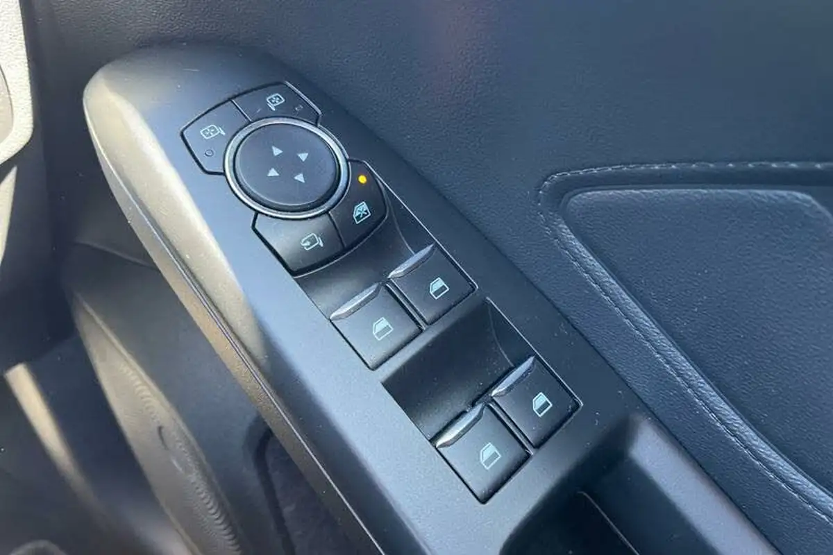 2021-ford-focus-big-15