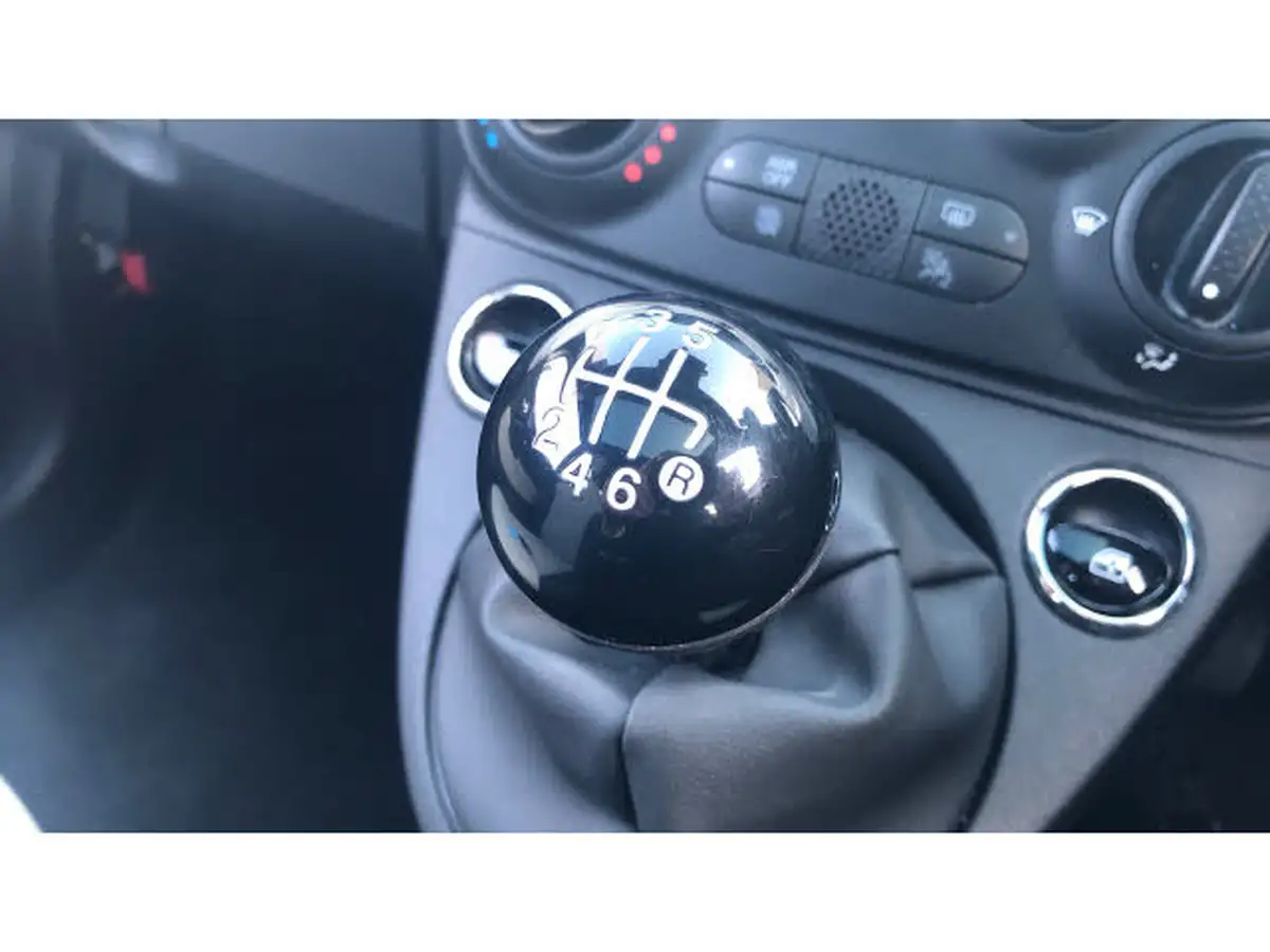 2022-fiat-500-10-dolcevita-big-18