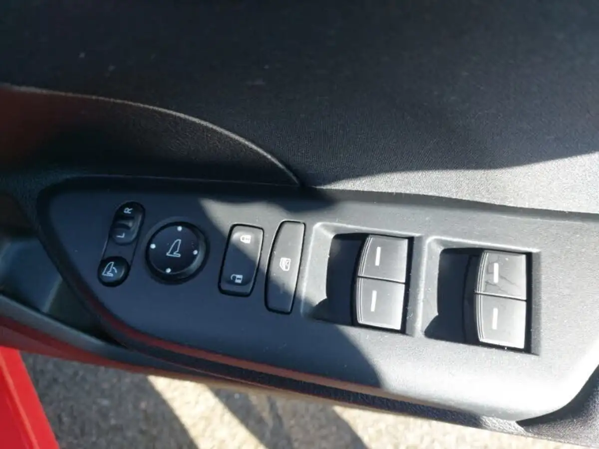 2019-honda-civic-10-vtec-turbo-sr-hatchback-5d-big-10