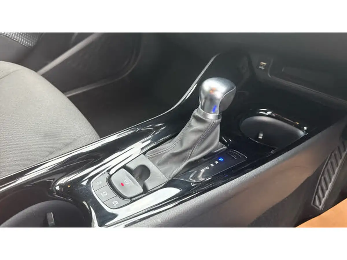 2021-toyota-c-hr-18-vvt-i-design-big-18