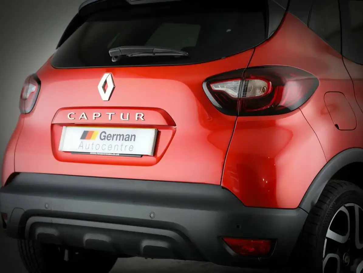 2019-renault-captur-09-tce-iconic-big-4