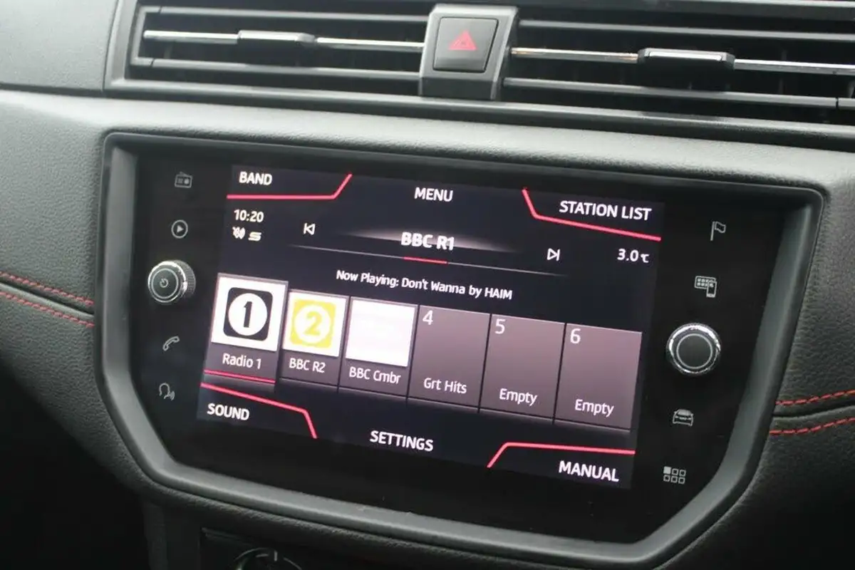 2018-seat-ibiza-10-tsi-fr-95ps-big-30