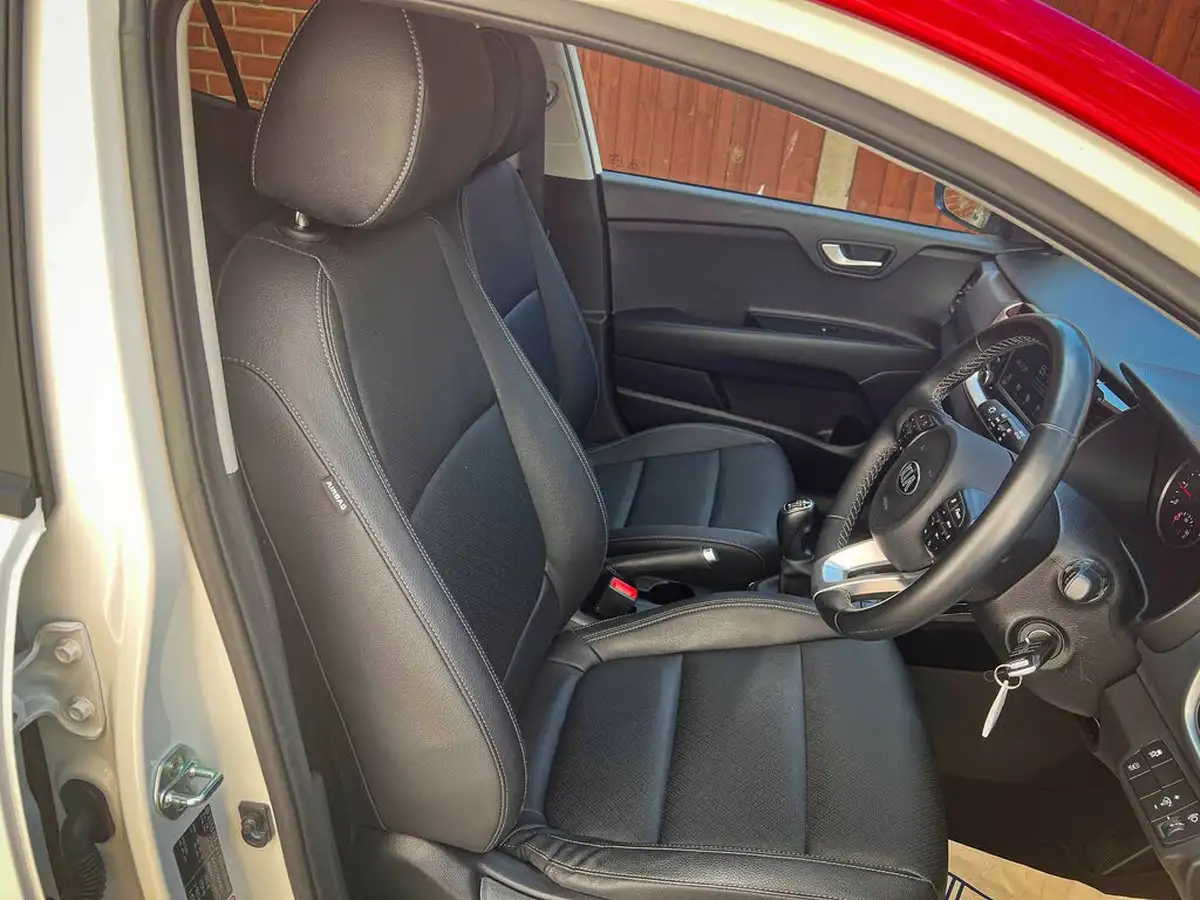 2020-kia-stonic-10-t-gdi-maxx-big-3