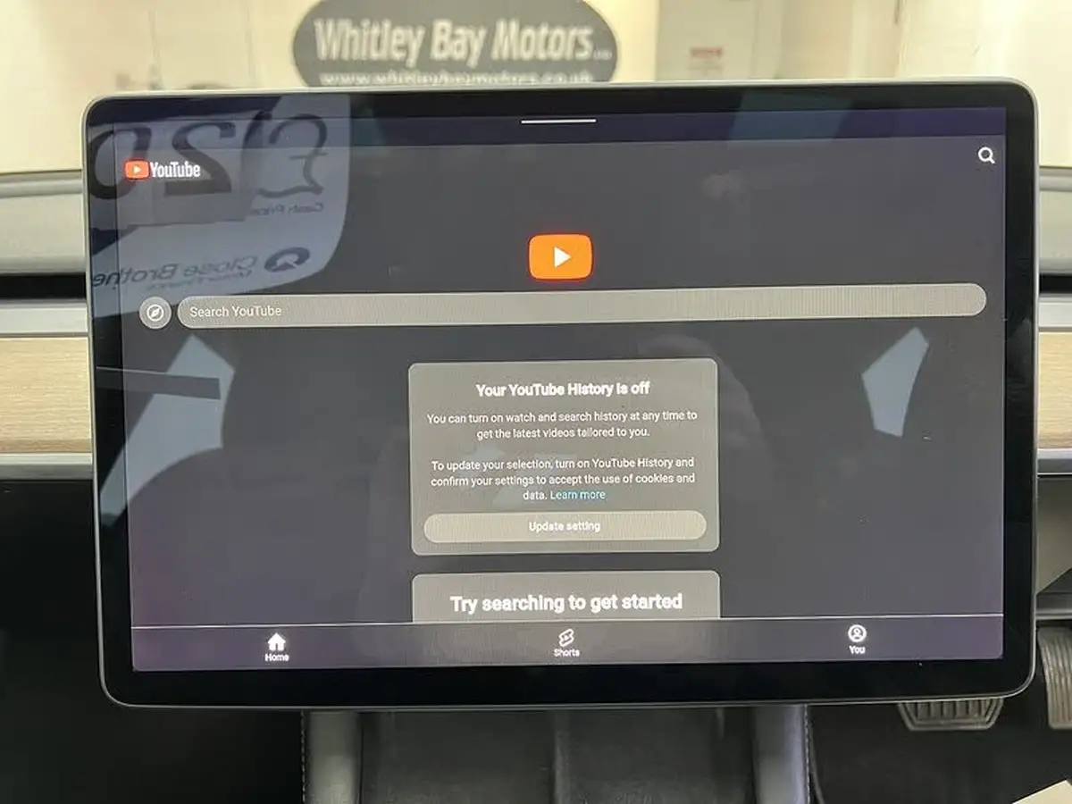 2021-tesla-model-3-e-long-range-awd-big-16