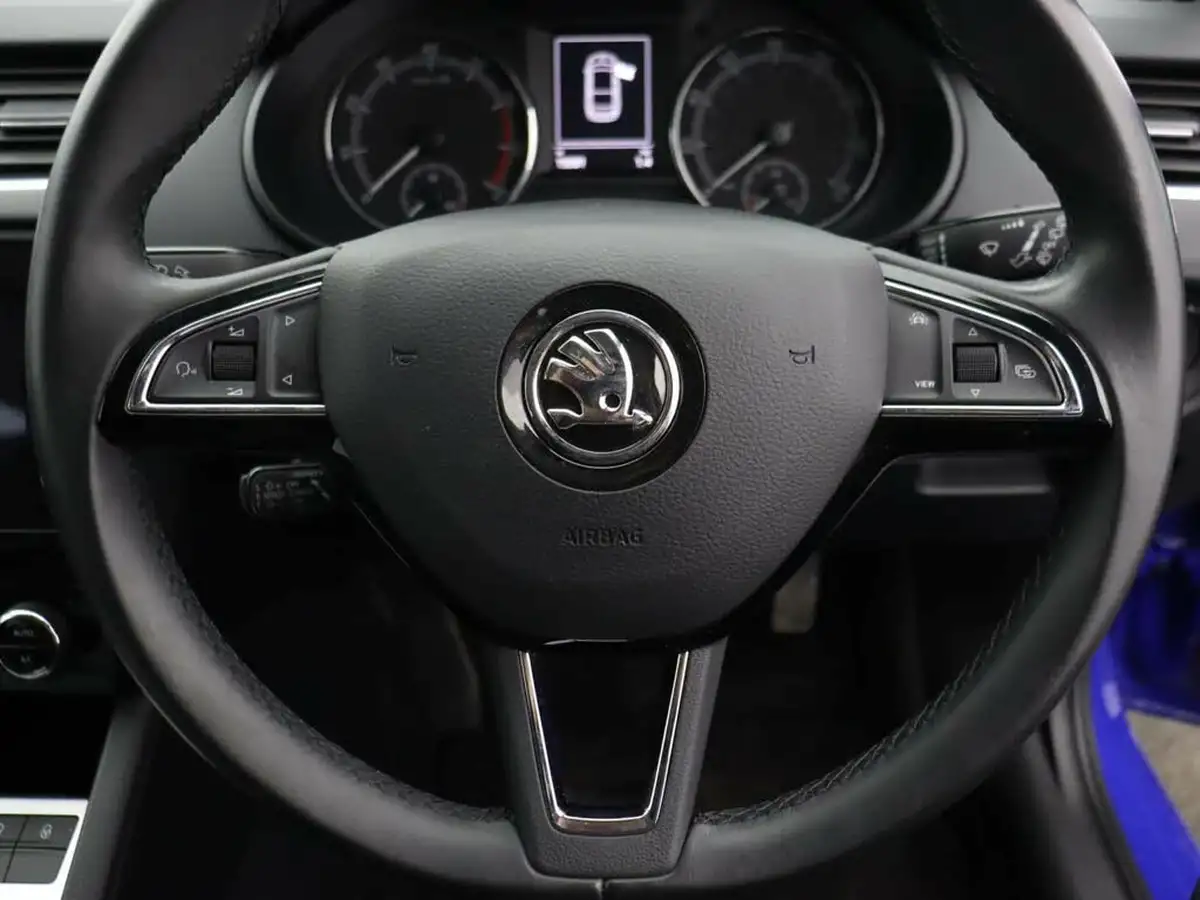 2019-skoda-octavia-10-tsi-se-technology-hatchback-big-24
