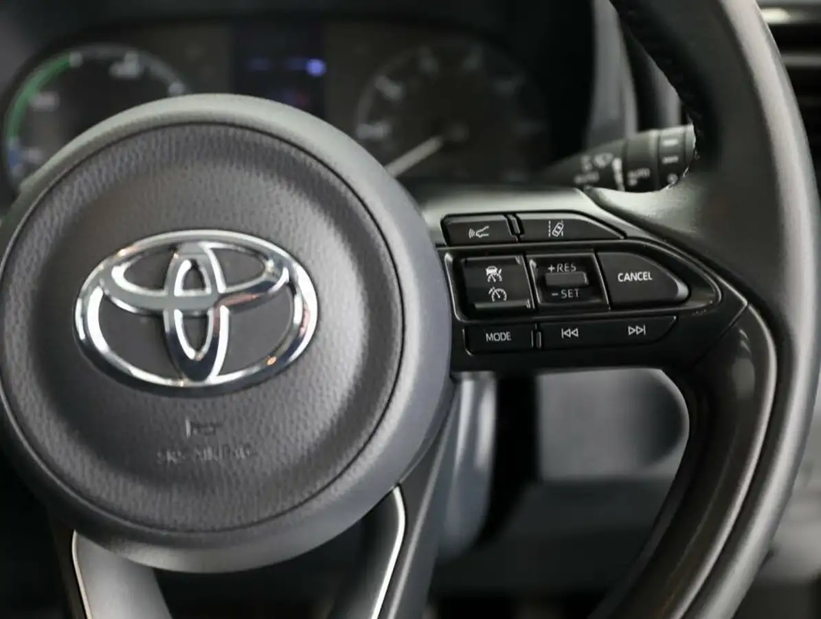 2022-toyota-yaris-15-vvt-i-icon-big-38