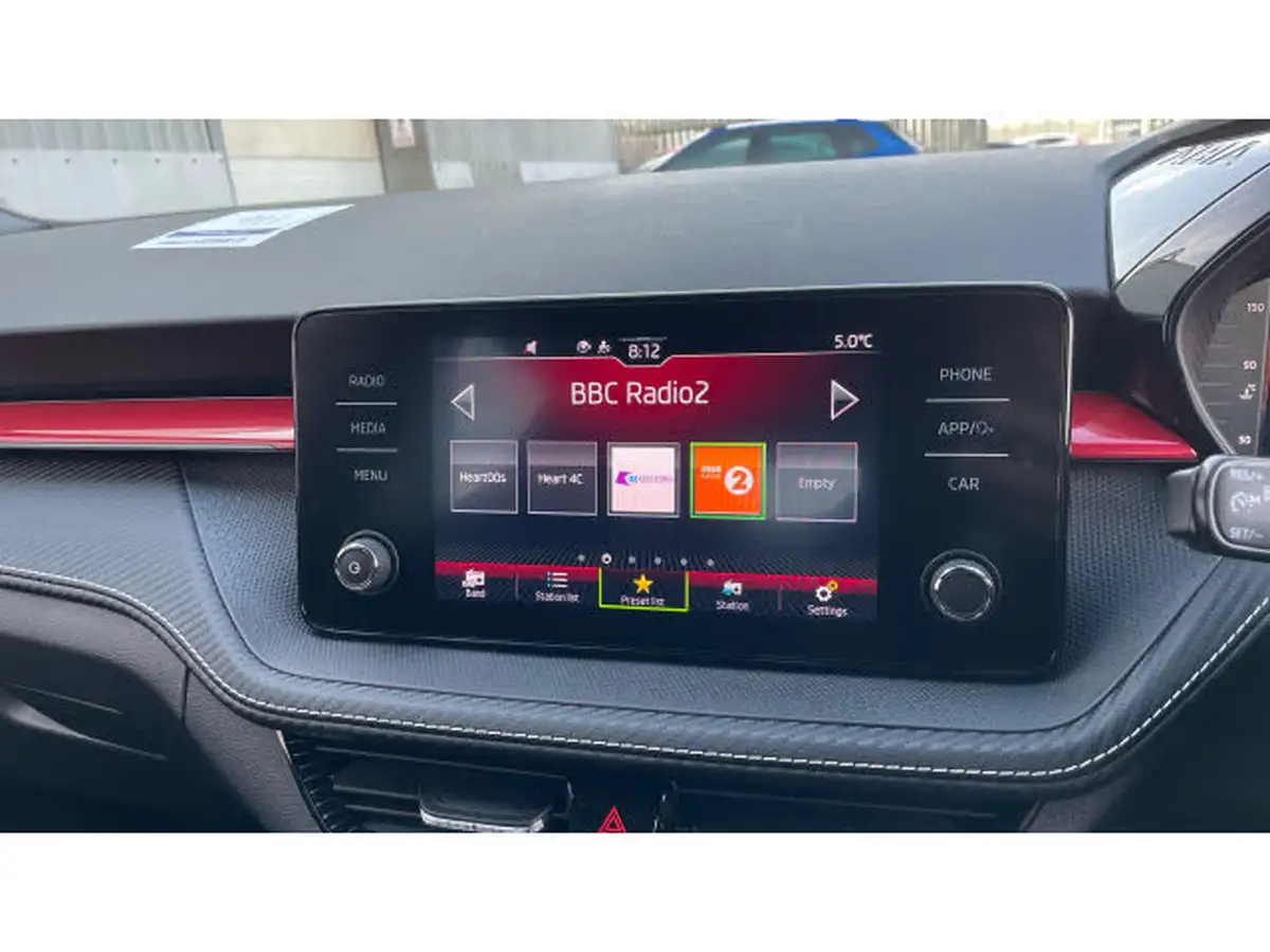 2024-skoda-fabia-15-tsi-monte-carlo-big-32