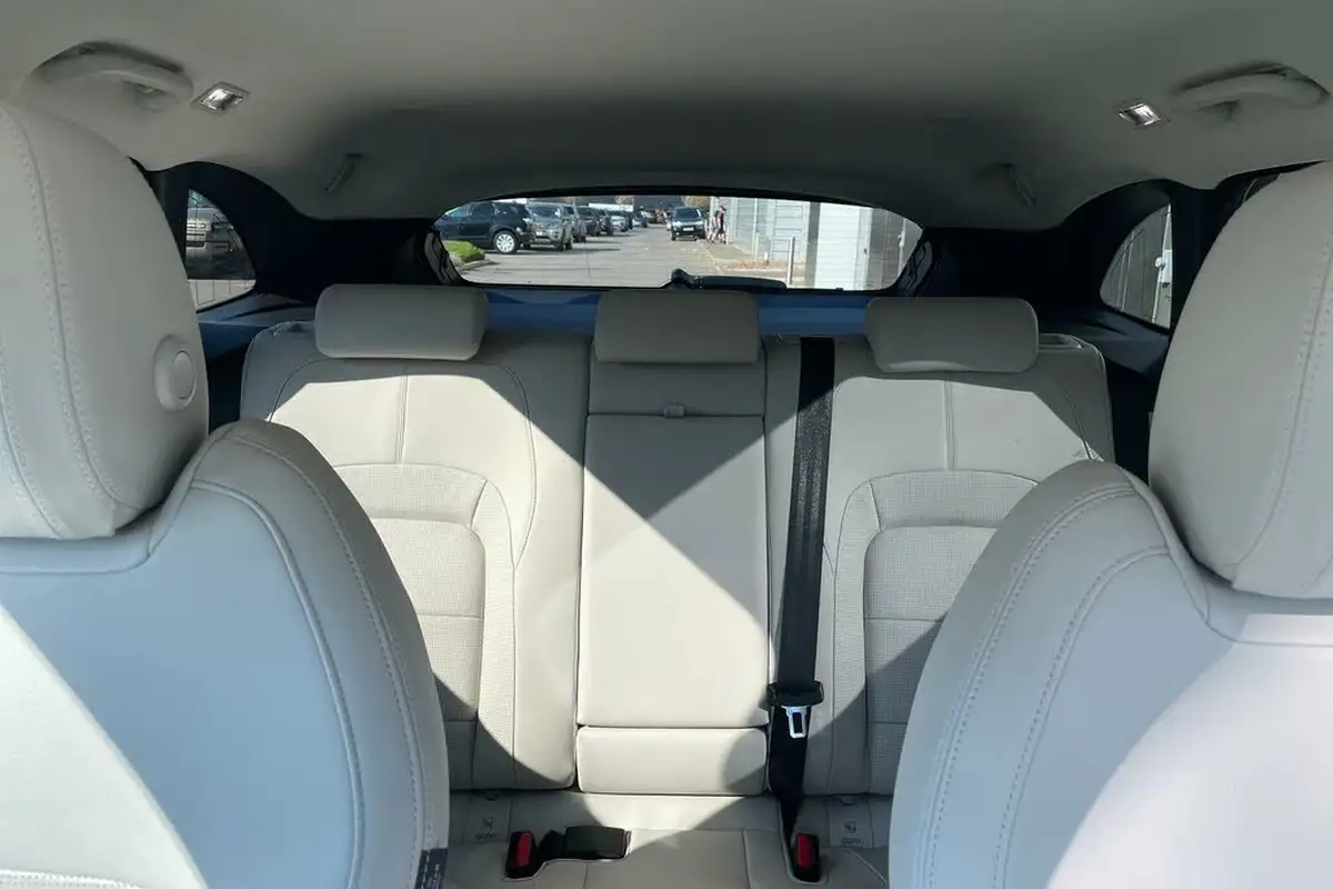 2023-jaguar-f-pace-20-d200-r-dynamic-se-big-18