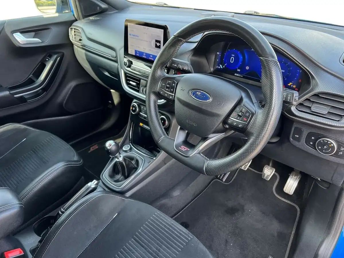 2021-ford-puma-suv-15-st-big-9
