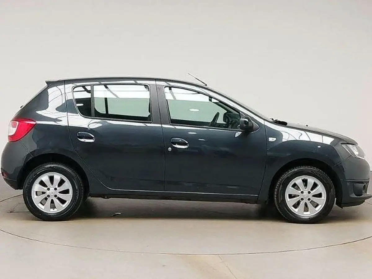2015-dacia-sandero-15d-midnight-big-5