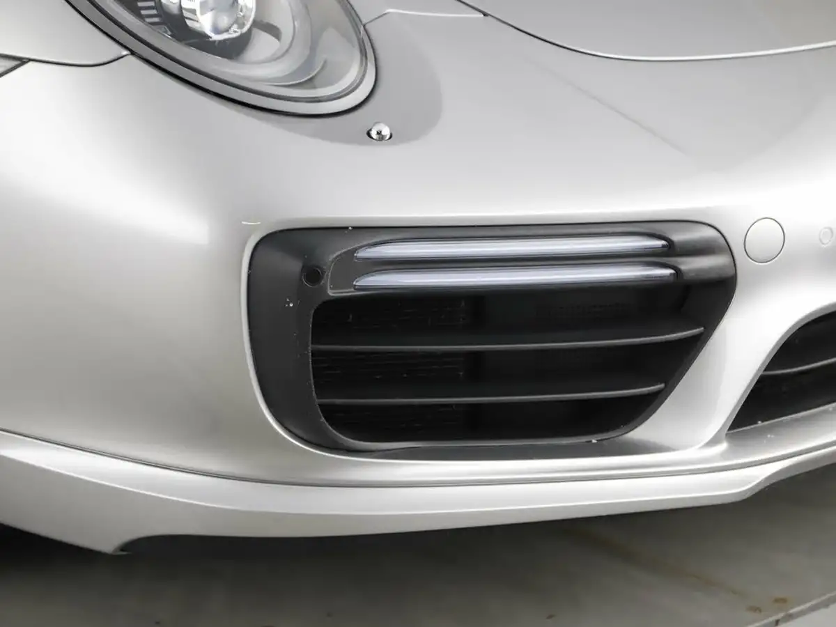 2016-porsche-911-38-turbo-s-coupe-big-46