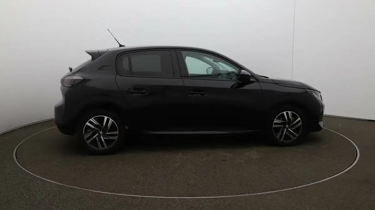 2023-peugeot-208-12-puretech-allure-premium-100ps-eat8-big-8