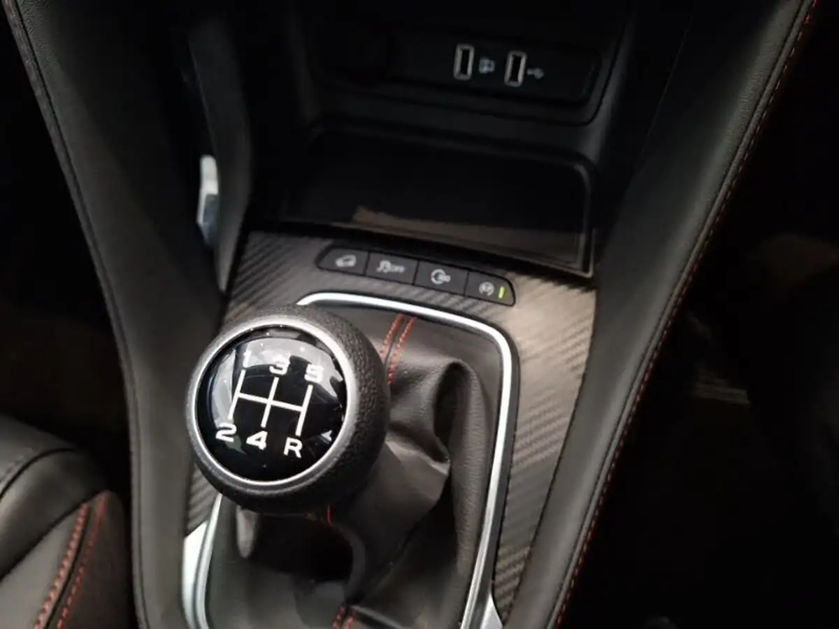 2024-mg-zs-suv-15-vti-tech-exclusive-big-16