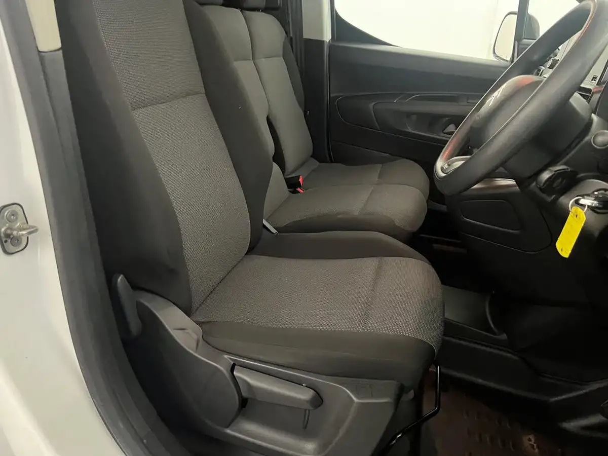 2021-citroen-berlingo-15bluehdi-650-enterprise-big-12