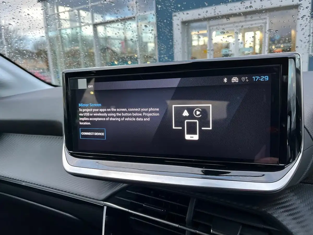 2024-peugeot-208-12-puretech-allure-big-22
