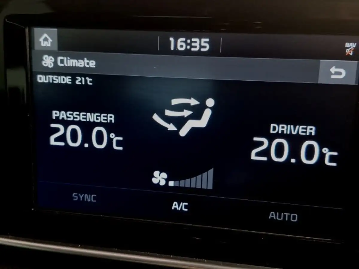 2019-kia-sportage-16-gdi-2-big-14
