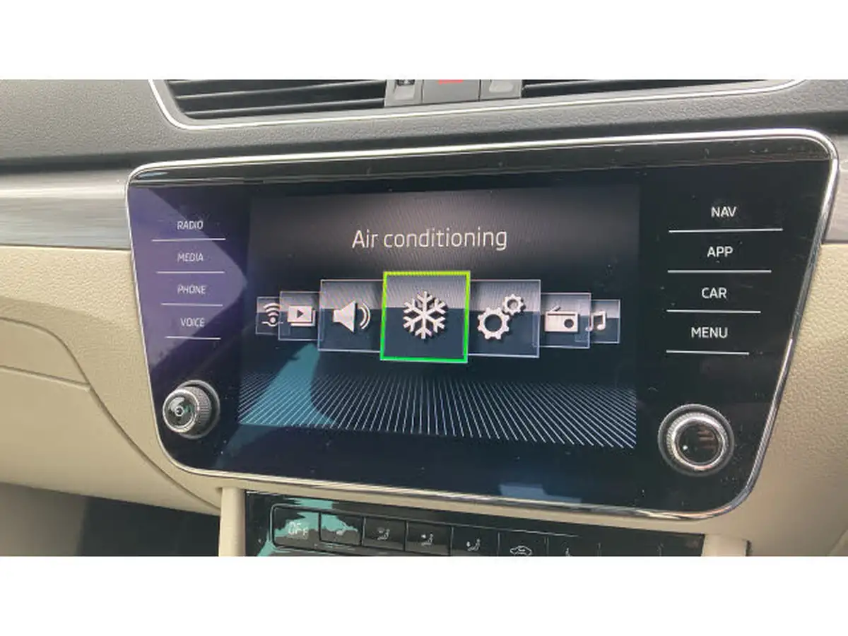 2020-skoda-superb-15-tsi-se-l-hatchback-dsg-big-29