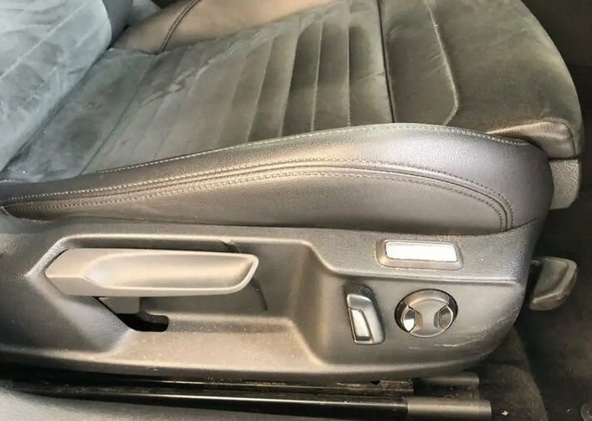 2018-volkswagen-passat-14-tsi-gte-estate-5d-big-31