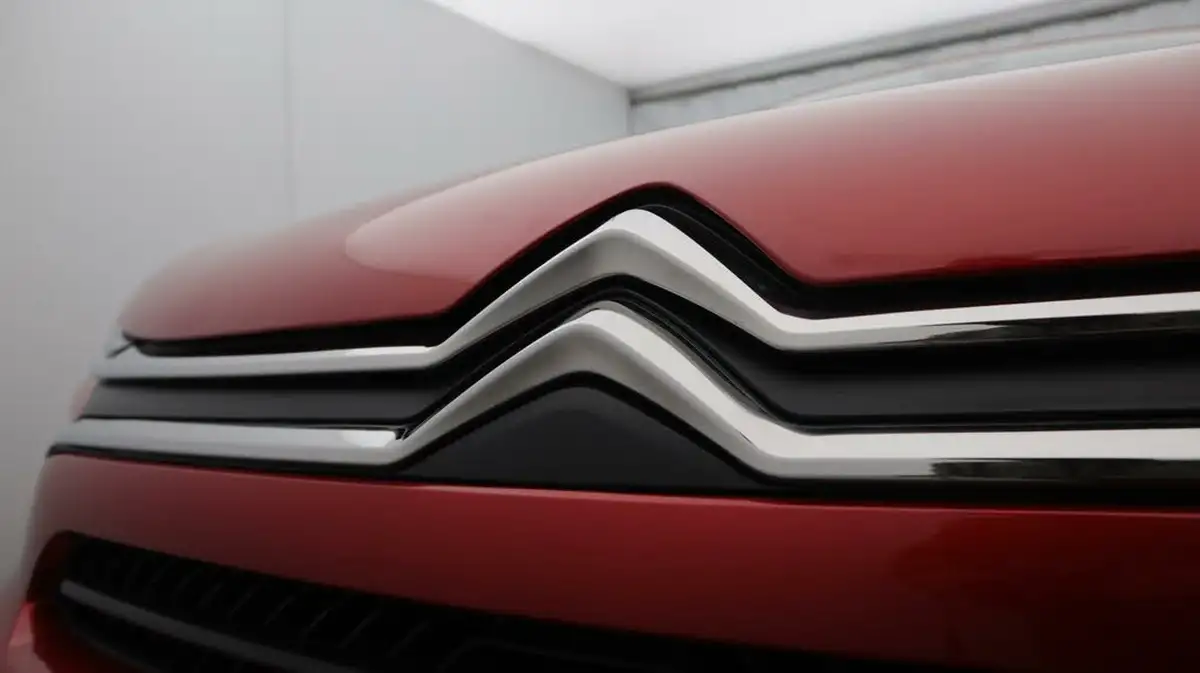 2021-citroen-c4-12-puretech-shine-130ps-big-20
