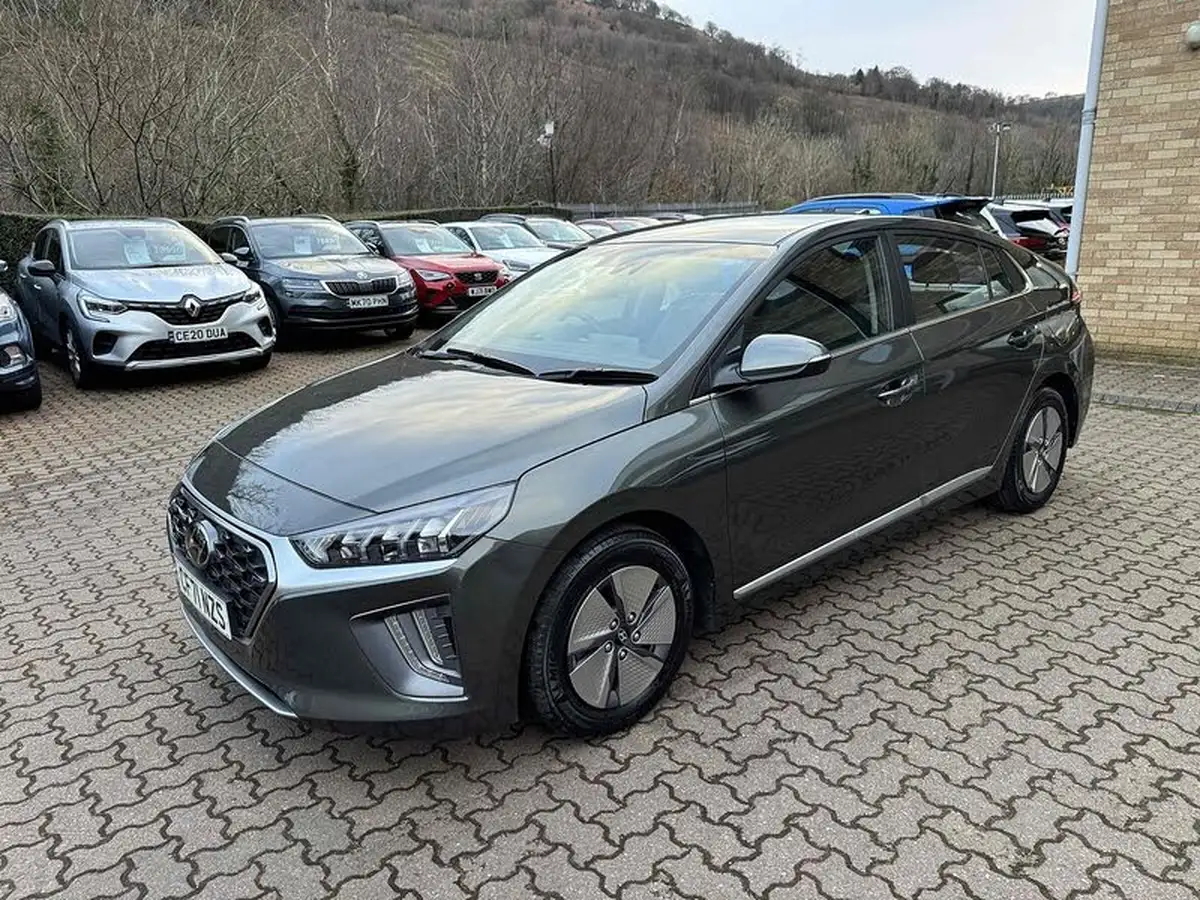 2021-hyundai-ioniq-16-gdi-premium-hybrid-big-6