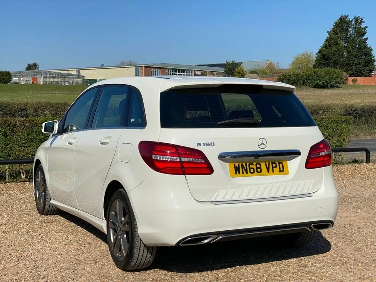 2018-mercedes-benz-b-class-16-b180-exclusive-edition-ss-big-5
