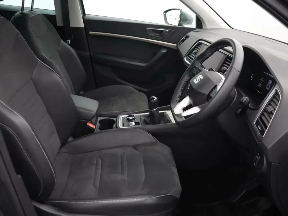 2024-seat-ateca-15-ecotsi-xperience-big-20