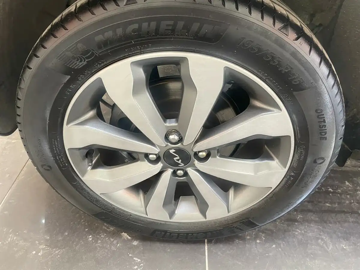2022-kia-stonic-10-t-gdi-2-dct-big-14