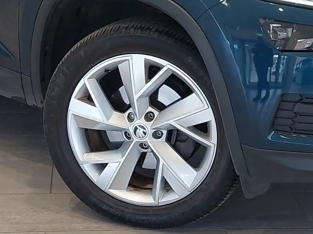 2018-skoda-kodiaq-20tdi-edition-150ps-4x4-7-seats-scr-dsg-big-8