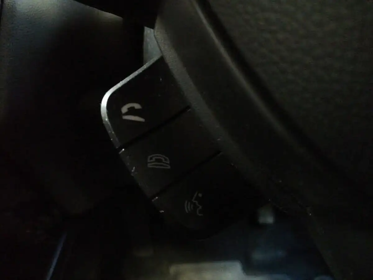 2020-suzuki-swift-12-dualjet-sz-t-90ps-1242cc-big-14