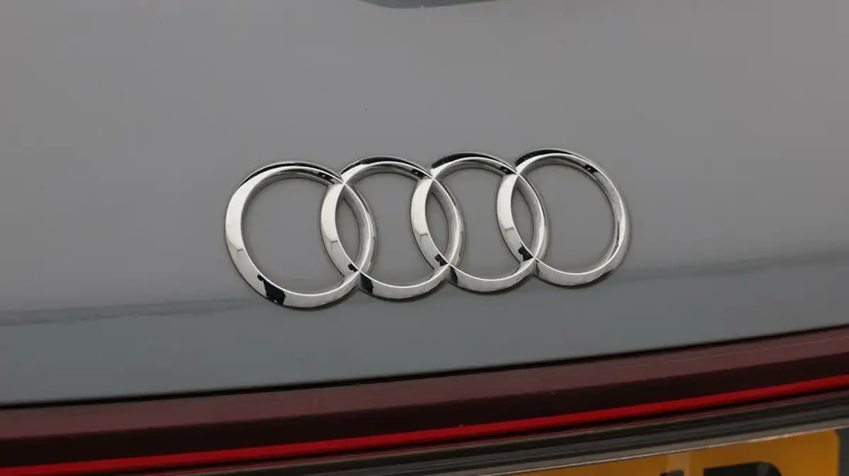 2021-audi-q4-e-tron-35e-s-line-station-wagon-big-21