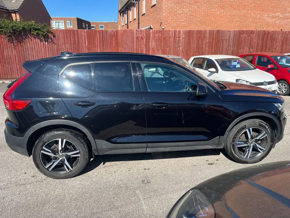 2021-volvo-xc40-15-t3-r-design-161bhp-big-12