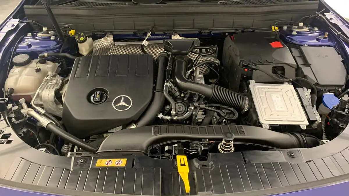 2022-mercedes-benz-glb-class-13-glb200-amg-line-premium-plus-night-edition-big-20