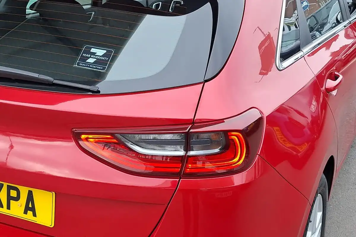 2021-kia-ceed-10-t-gdi-2-nav-hatchback-big-15