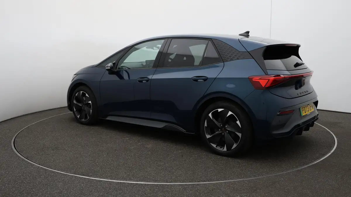 2023-cupra-born-e-v2-204ps-58kwh-big-5