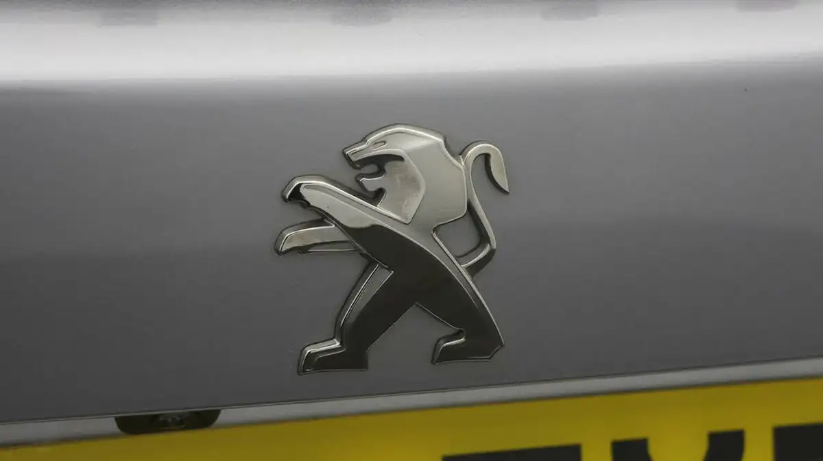 2020-peugeot-2008-suv-15-bluehdi-gt-line-big-20