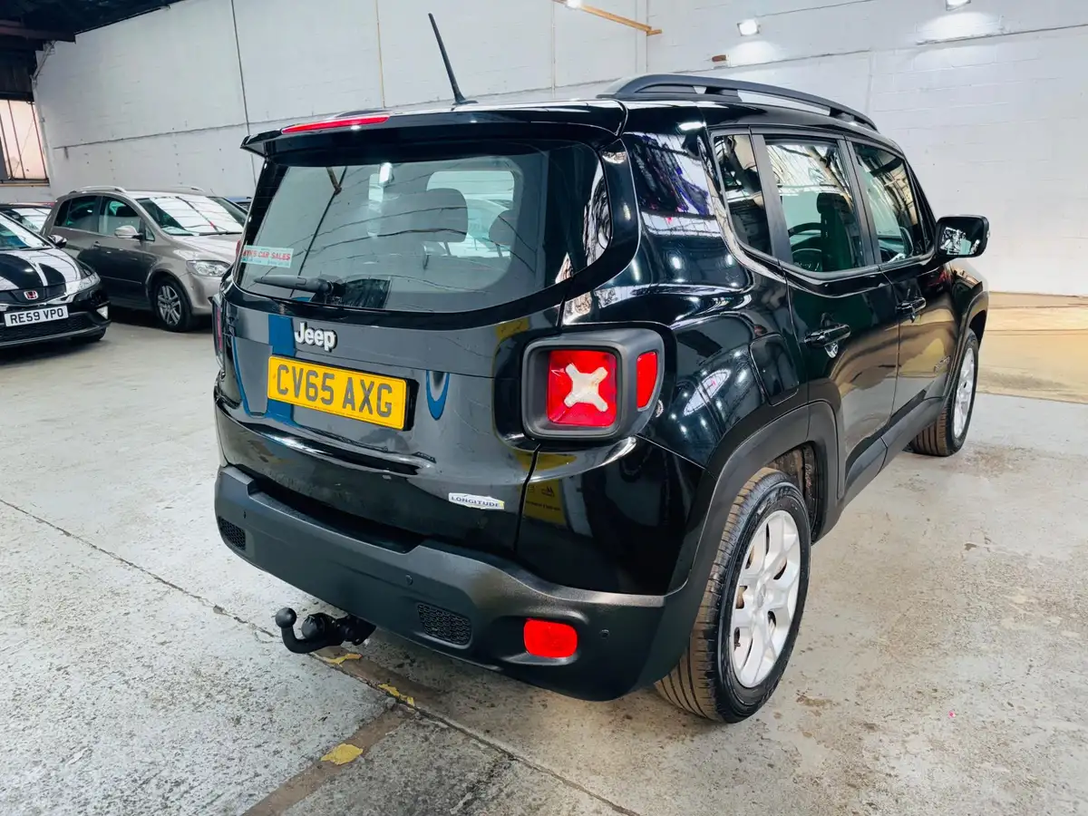 2015-jeep-renegade-14-multiair-ii-longitude-ddct-big-3