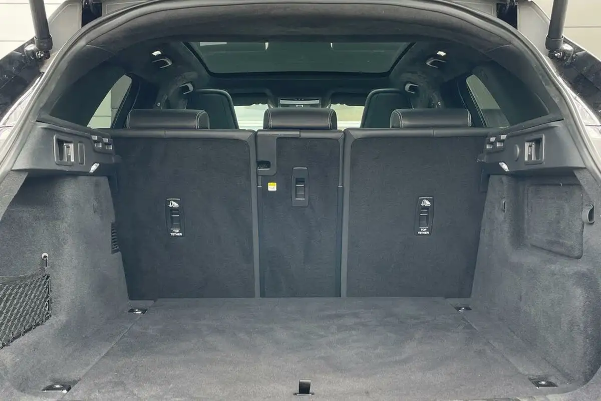 2023-jaguar-f-pace-20-p250-r-dynamic-hse-black-big-24