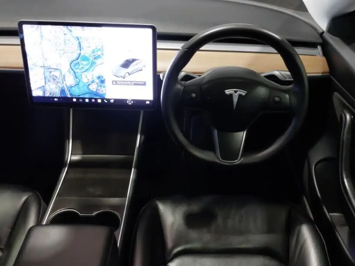 2019-tesla-model-3-e-long-range-4x4-big-4