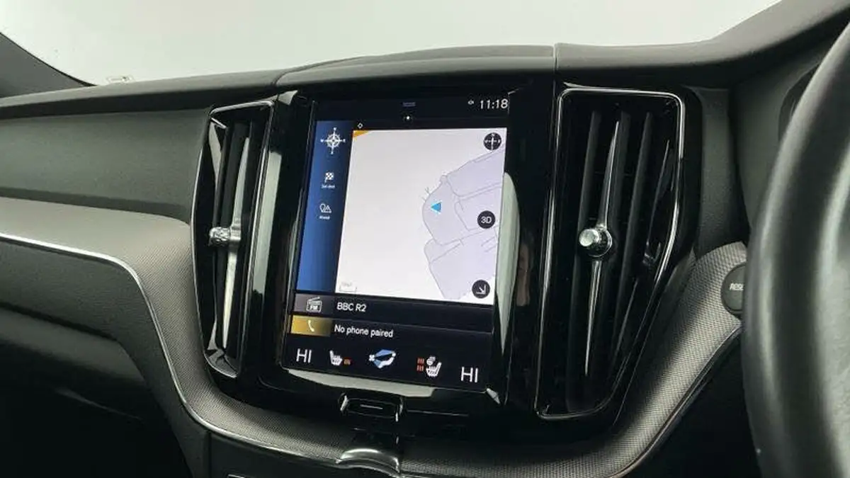 2020-volvo-xc60-20-b5-r-design-awd-big-17