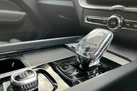 2024-volvo-xc60-20-t8-ultimate-dark-small-12
