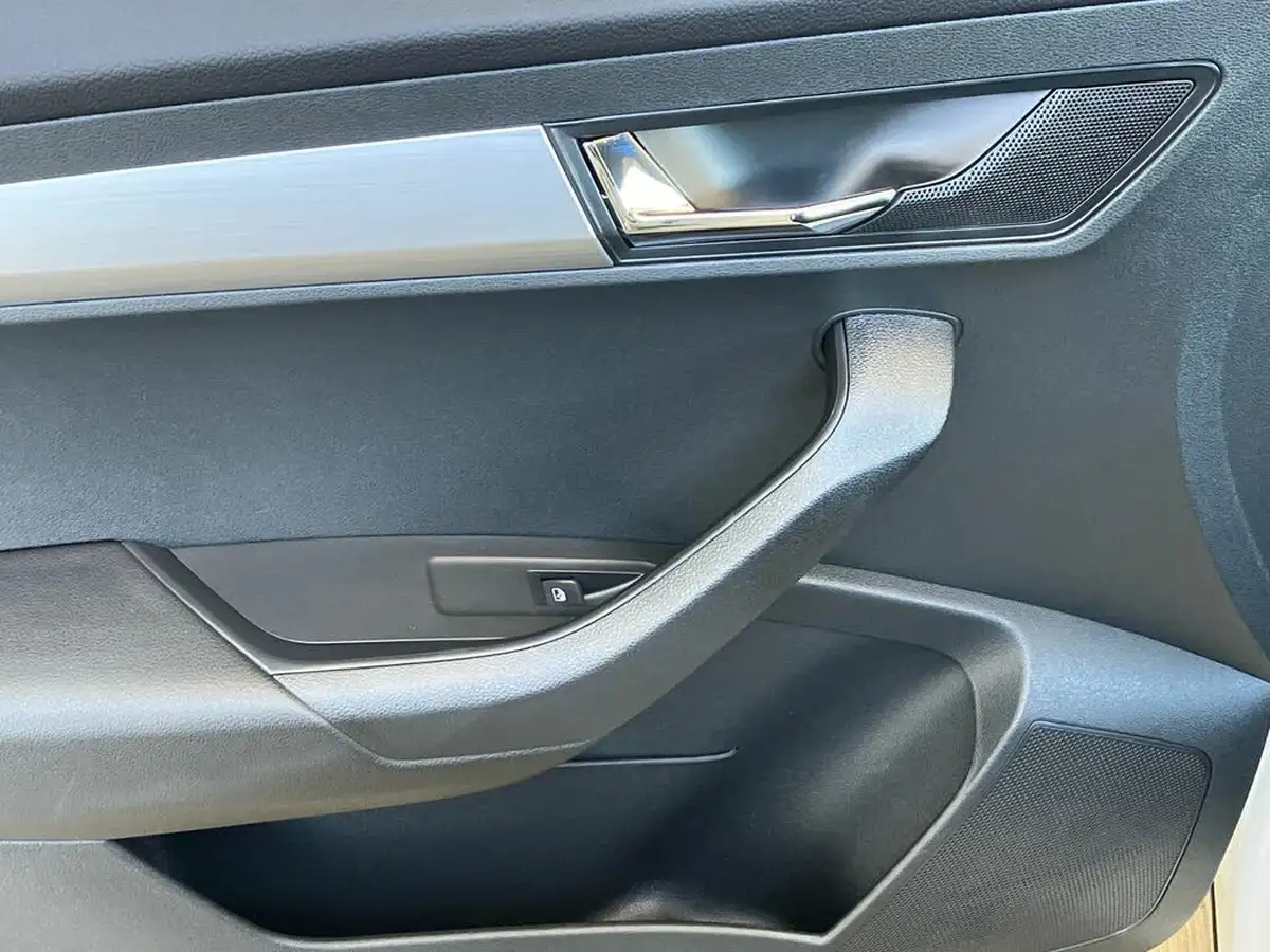 2020-skoda-karoq-10-tsi-se-115ps-big-33