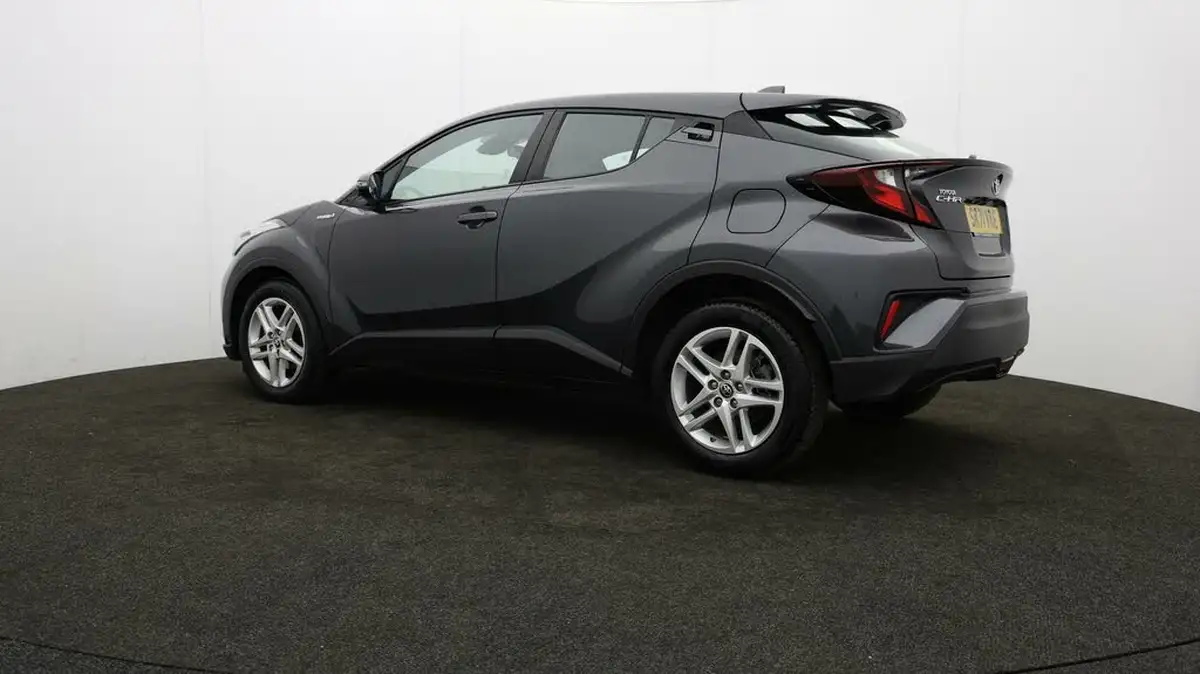 2021-toyota-c-hr-18-vvt-i-icon-big-67